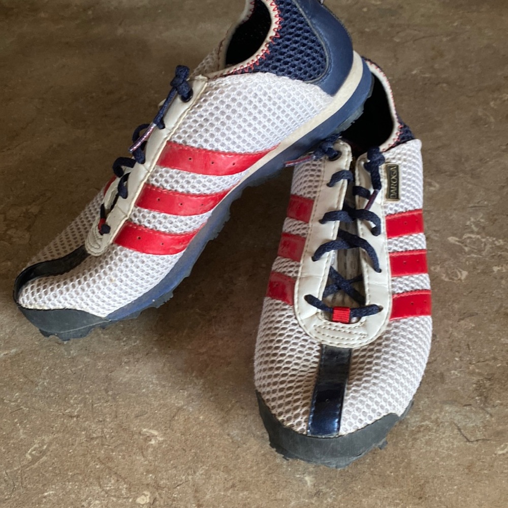 Adidas Daroga sneakers